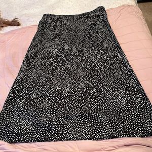 NWT Loft Navy Polk a Dot size XS Silky Midi Skirt